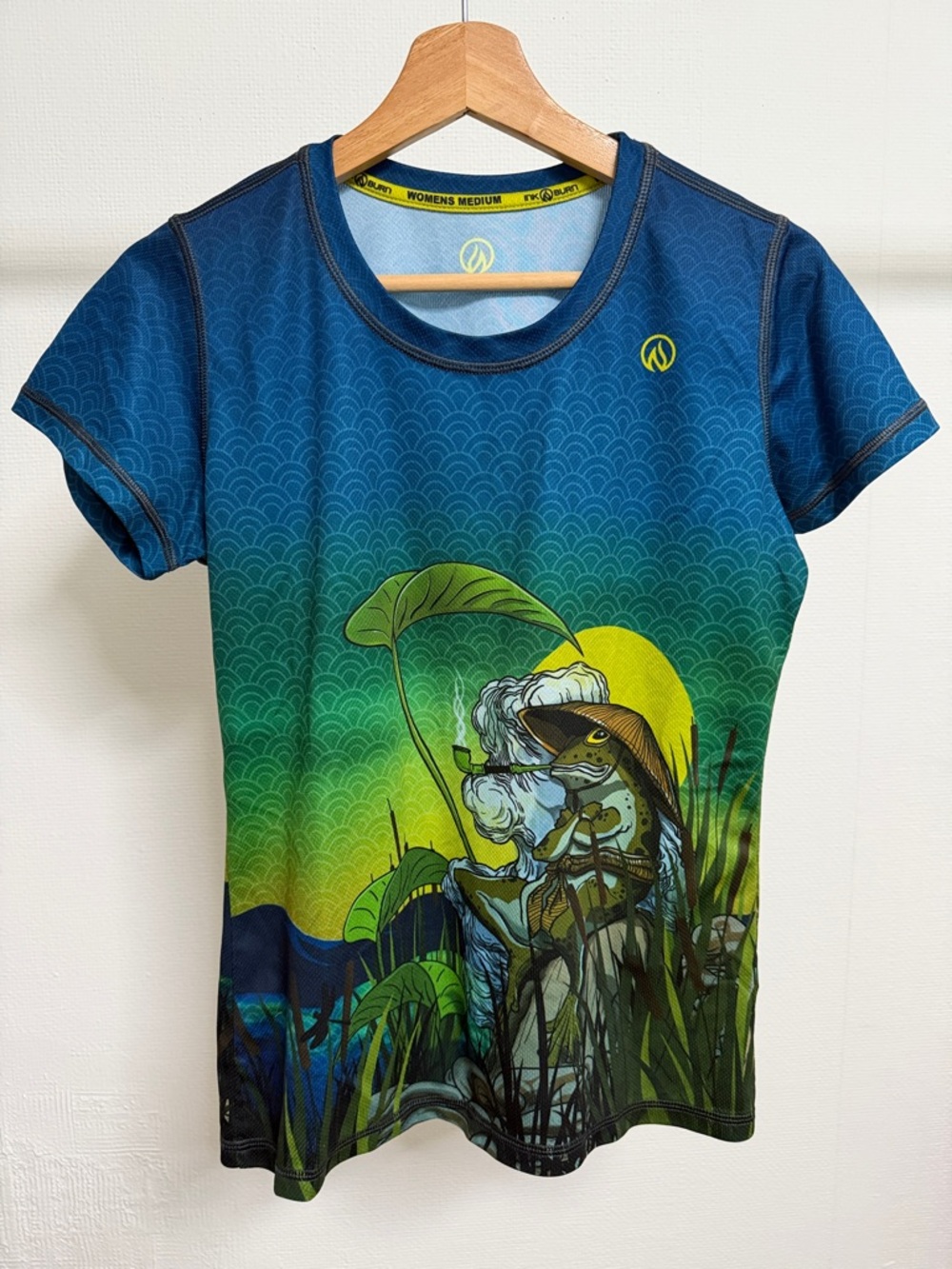 INKnBURN Women's Short Sleeve Tee - smoking frog design